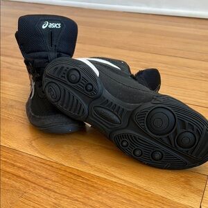 ASICS Kids Black Wrestling Shoes